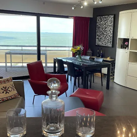 Apartment Bristol Palace Seaview 7e Verdieping, 30 Meter *