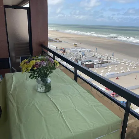 Apartment Bristol Palace Seaview 7e Verdieping, 30 Meter *